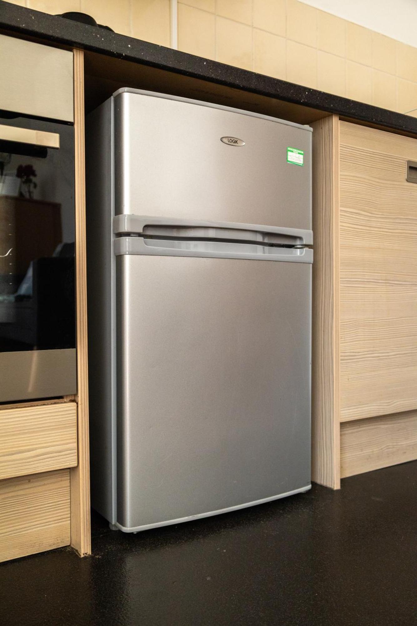 Apartment Chic Trafford Apartment, Private Underground Parking, Fast Wi-fi, Self Check-in Anytime, 5 Mins To Old Trafford Stadium Manchester